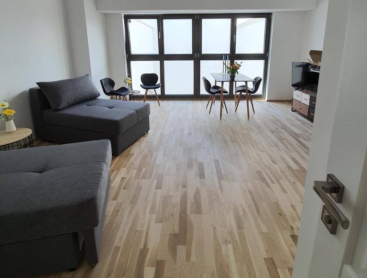 Appartement Greenpoint à Wiener Neustadt Extérieur photo